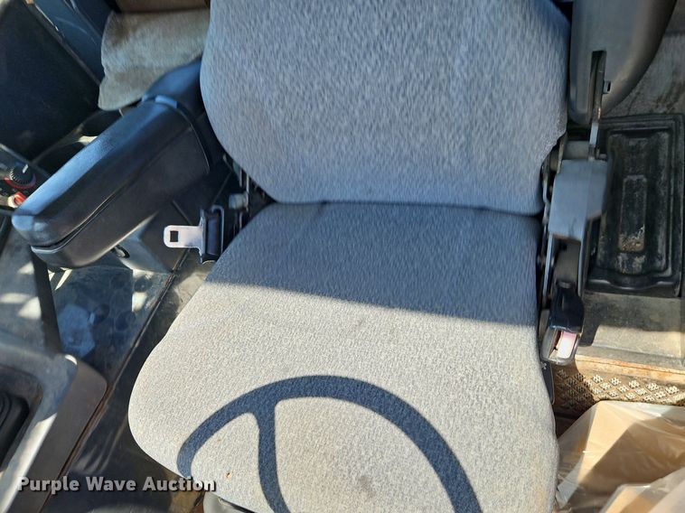 image for item EI8342 2005 John Deere 444J wheel loader