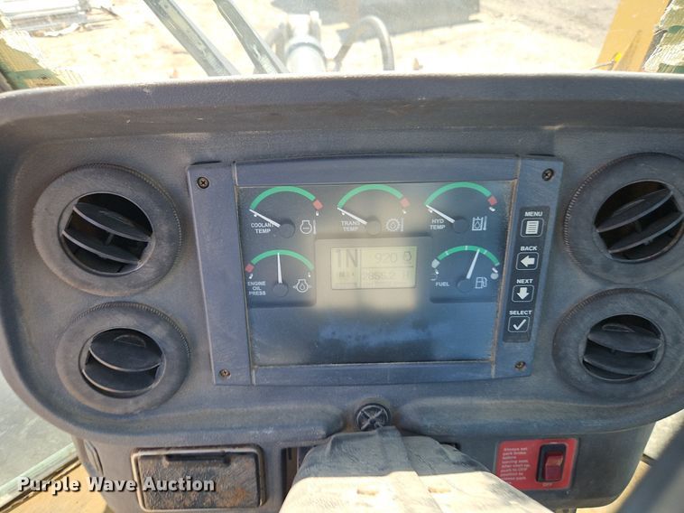 image for item EI8342 2005 John Deere 444J wheel loader