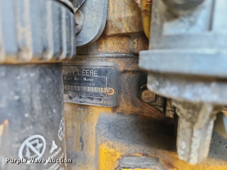 image for item EI8342 2005 John Deere 444J wheel loader