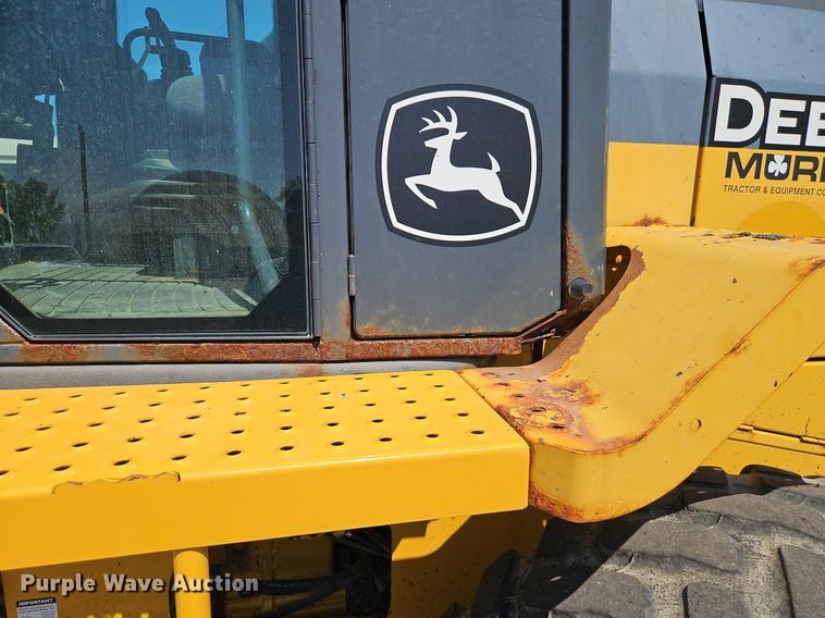 image for item EI8343 2006 John Deere 444J wheel loader