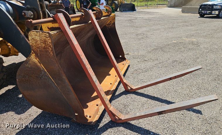 image for item EI8343 2006 John Deere 444J wheel loader