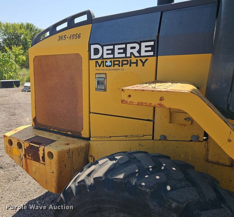 image for item EI8343 2006 John Deere 444J wheel loader