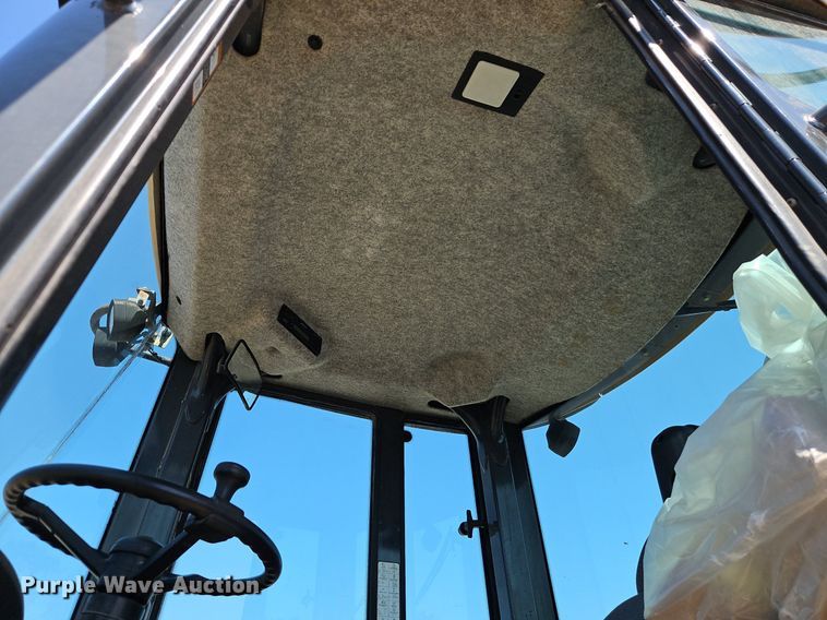 image for item EI8343 2006 John Deere 444J wheel loader