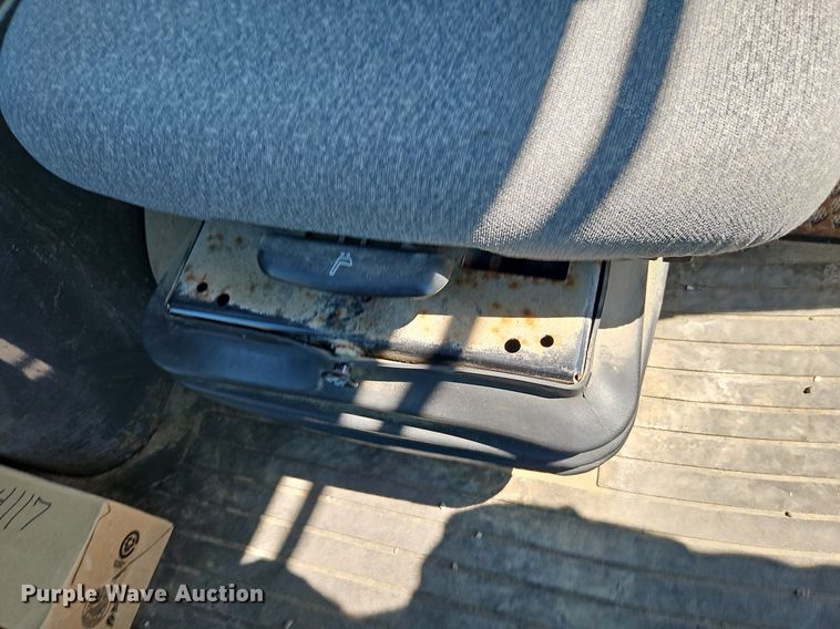 image for item EI8343 2006 John Deere 444J wheel loader