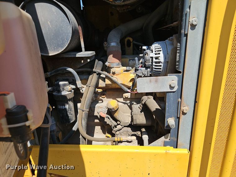 image for item EI8343 2006 John Deere 444J wheel loader