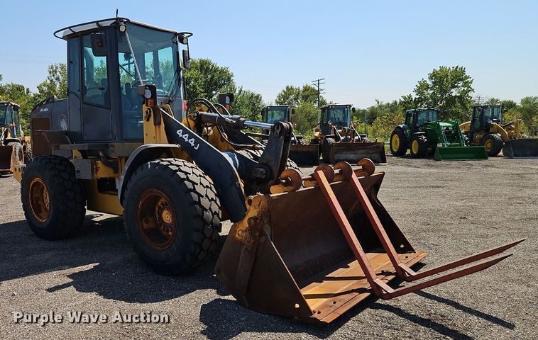 image for item EI8344 2004 John Deere 444J wheel loader