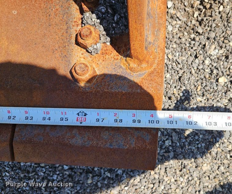 image for item EI8344 2004 John Deere 444J wheel loader