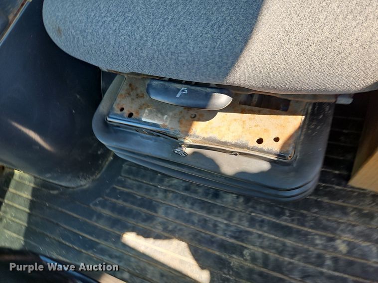 image for item EI8344 2004 John Deere 444J wheel loader