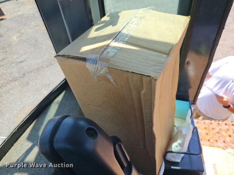 image for item EI8344 2004 John Deere 444J wheel loader