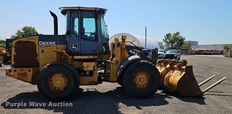 image for item EI8345 2006 John Deere 444J wheel loader