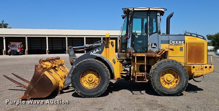 image for item EI8345 2006 John Deere 444J wheel loader