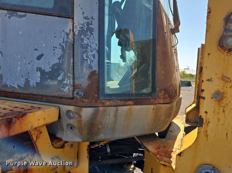 image for item EI8345 2006 John Deere 444J wheel loader