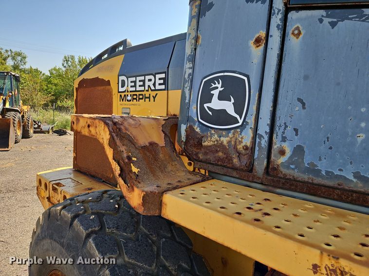 image for item EI8345 2006 John Deere 444J wheel loader