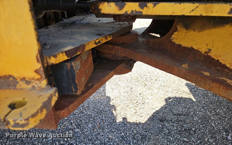 image for item EI8345 2006 John Deere 444J wheel loader