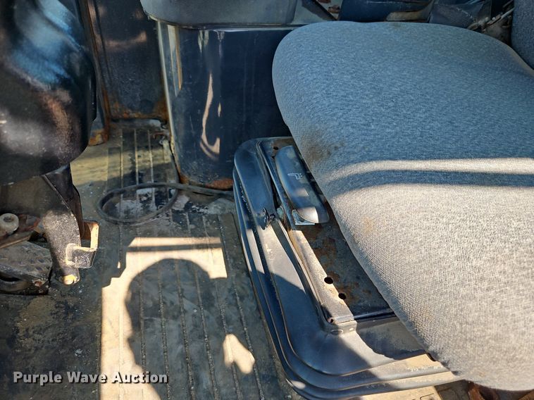 image for item EI8345 2006 John Deere 444J wheel loader