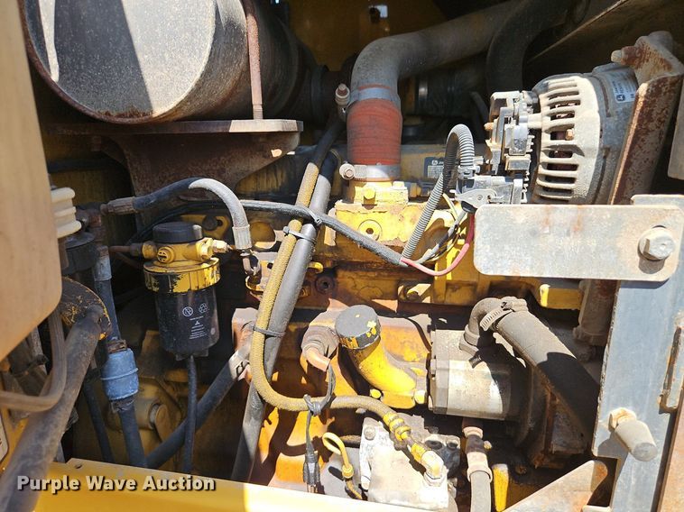 image for item EI8345 2006 John Deere 444J wheel loader