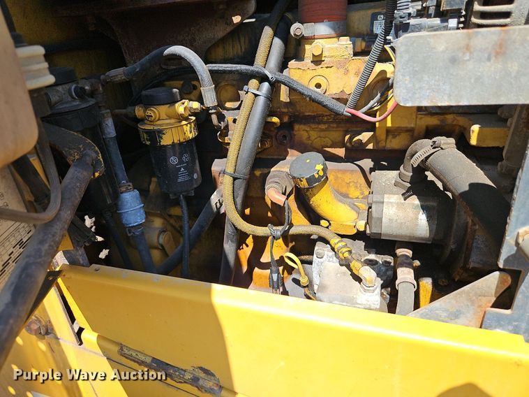 image for item EI8345 2006 John Deere 444J wheel loader