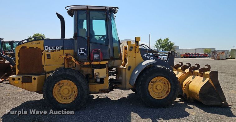 image for item EI8346 2007 John Deere 444J wheel loader