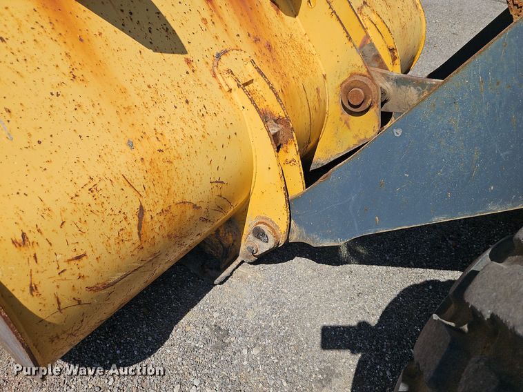 image for item EI8346 2007 John Deere 444J wheel loader