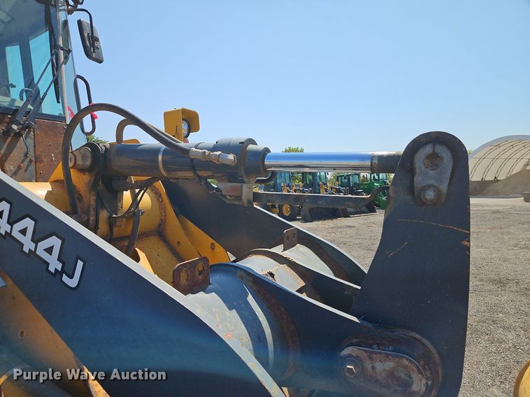 image for item EI8346 2007 John Deere 444J wheel loader