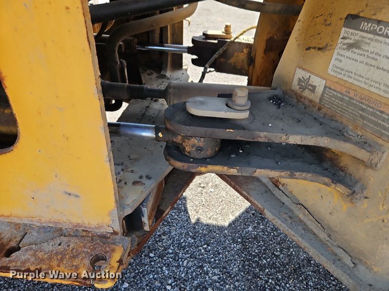 image for item EI8346 2007 John Deere 444J wheel loader