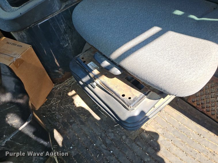 image for item EI8346 2007 John Deere 444J wheel loader