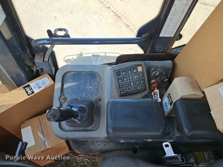 image for item EI8346 2007 John Deere 444J wheel loader