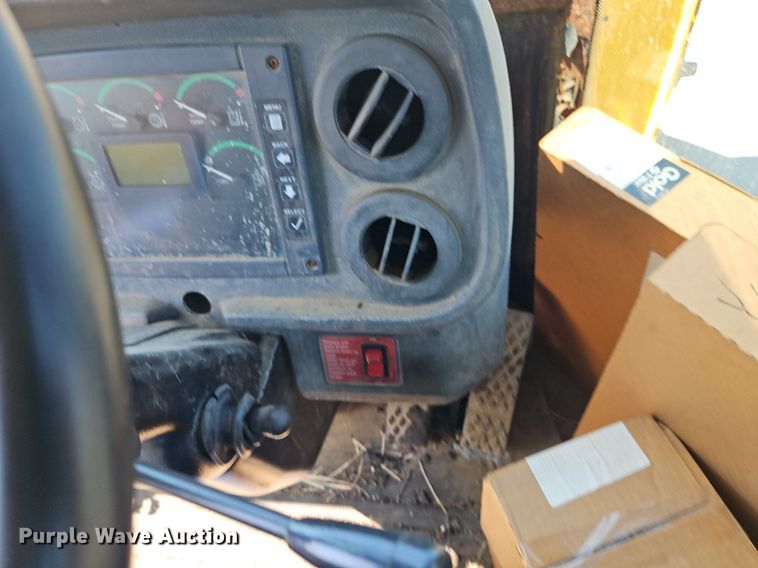 image for item EI8346 2007 John Deere 444J wheel loader