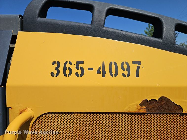 image for item EI8346 2007 John Deere 444J wheel loader