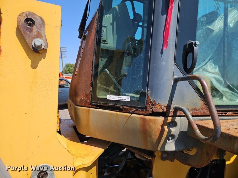 image for item EI8347 2006 John Deere 444J wheel loader