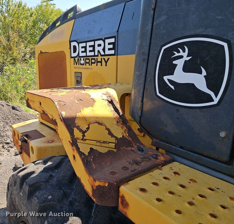 image for item EI8347 2006 John Deere 444J wheel loader