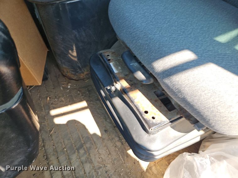 image for item EI8347 2006 John Deere 444J wheel loader