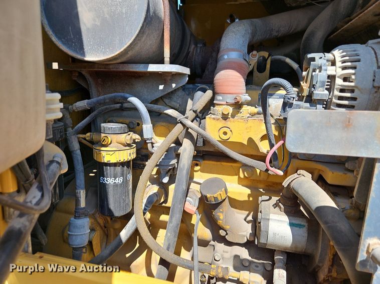 image for item EI8347 2006 John Deere 444J wheel loader