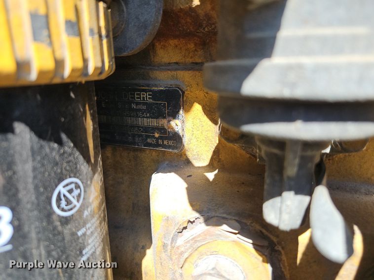 image for item EI8347 2006 John Deere 444J wheel loader