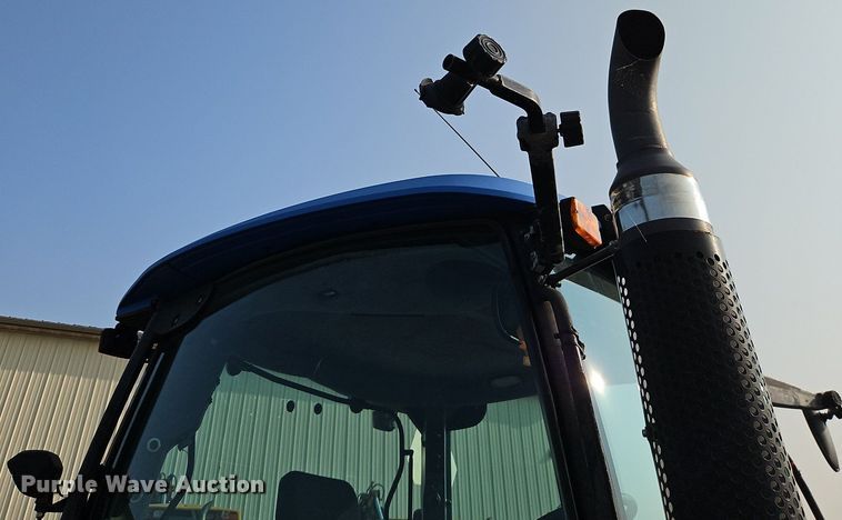 image for item EI8352 2006 New Holland TS110A tractor