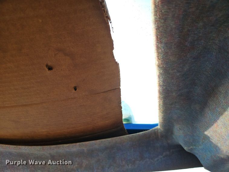 image for item EI8352 2006 New Holland TS110A tractor