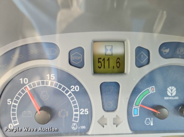 image for item EI8352 2006 New Holland TS110A tractor