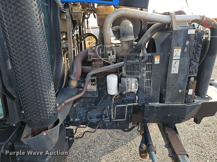 image for item EI8352 2006 New Holland TS110A tractor