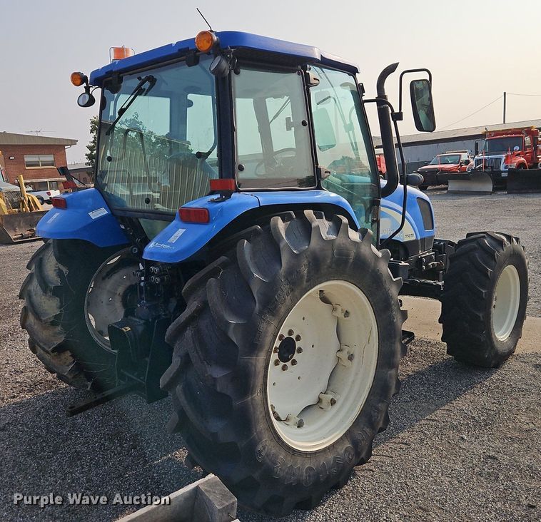 image for item EI8354 2011 New Holland T5070 MFWD tractor