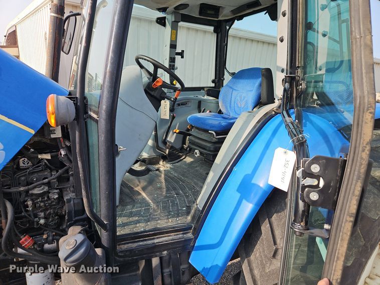 image for item EI8354 2011 New Holland T5070 MFWD tractor
