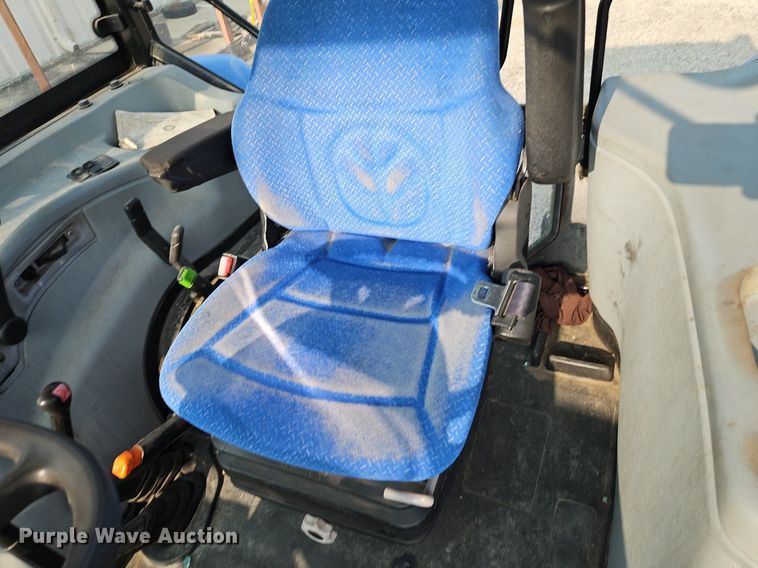 image for item EI8354 2011 New Holland T5070 MFWD tractor