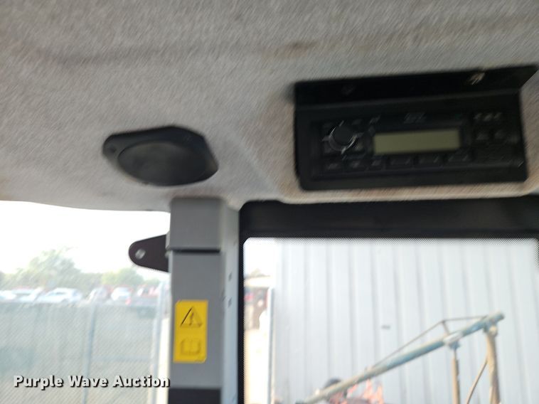 image for item EI8354 2011 New Holland T5070 MFWD tractor