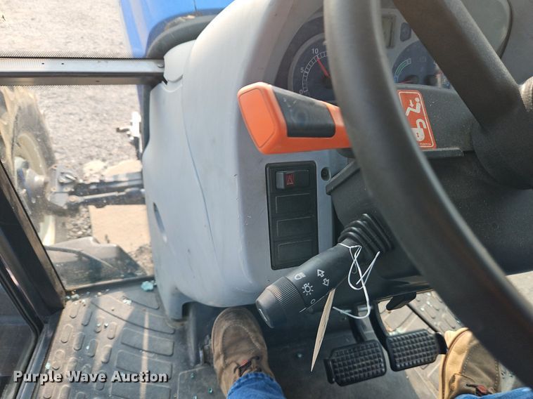 image for item EI8354 2011 New Holland T5070 MFWD tractor