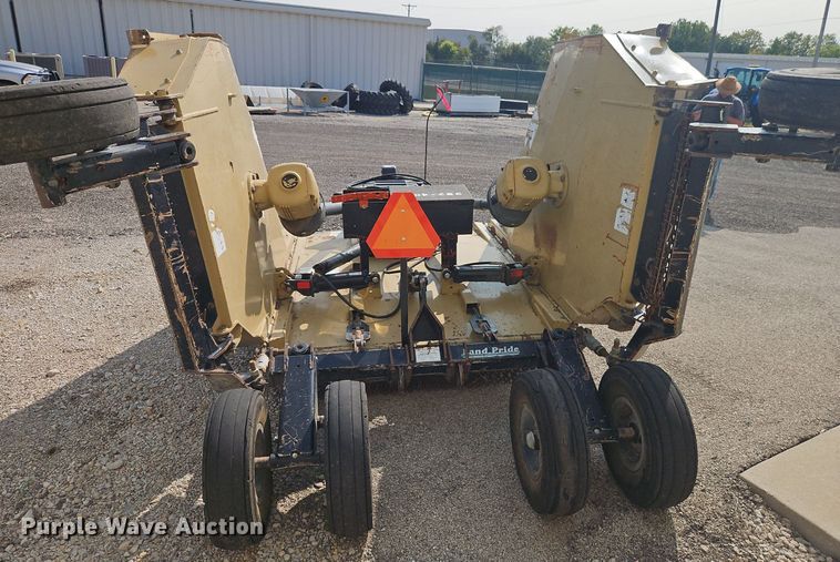 image for item EI8355 2009 Land Pride RCBM6615 batwing rotary mower