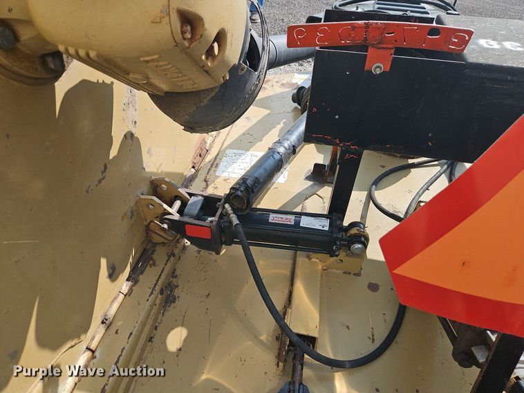 image for item EI8355 2009 Land Pride RCBM6615 batwing rotary mower