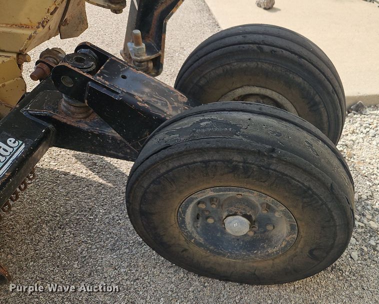 image for item EI8355 2009 Land Pride RCBM6615 batwing rotary mower