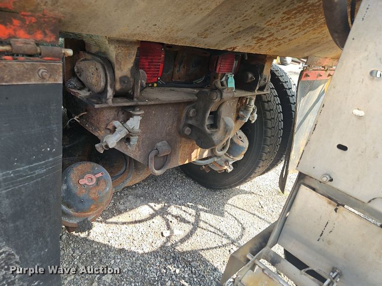 image for item EI8356 2007 International 7400 dump truck