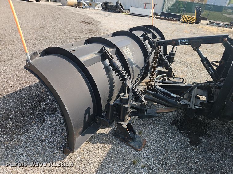 image for item EI8356 2007 International 7400 dump truck