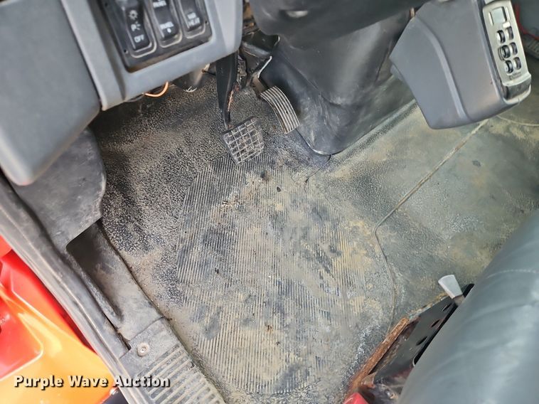 image for item EI8356 2007 International 7400 dump truck