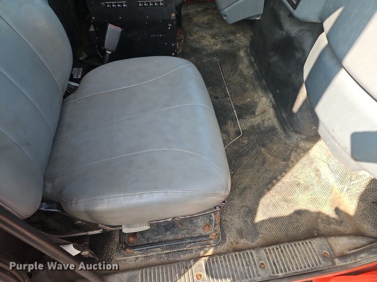 image for item EI8356 2007 International 7400 dump truck